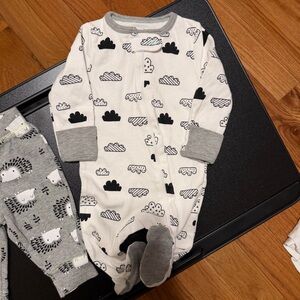 Cloud Island Baby sleeper cloud patter and Pj bottoms porcupine print 0-3 Months